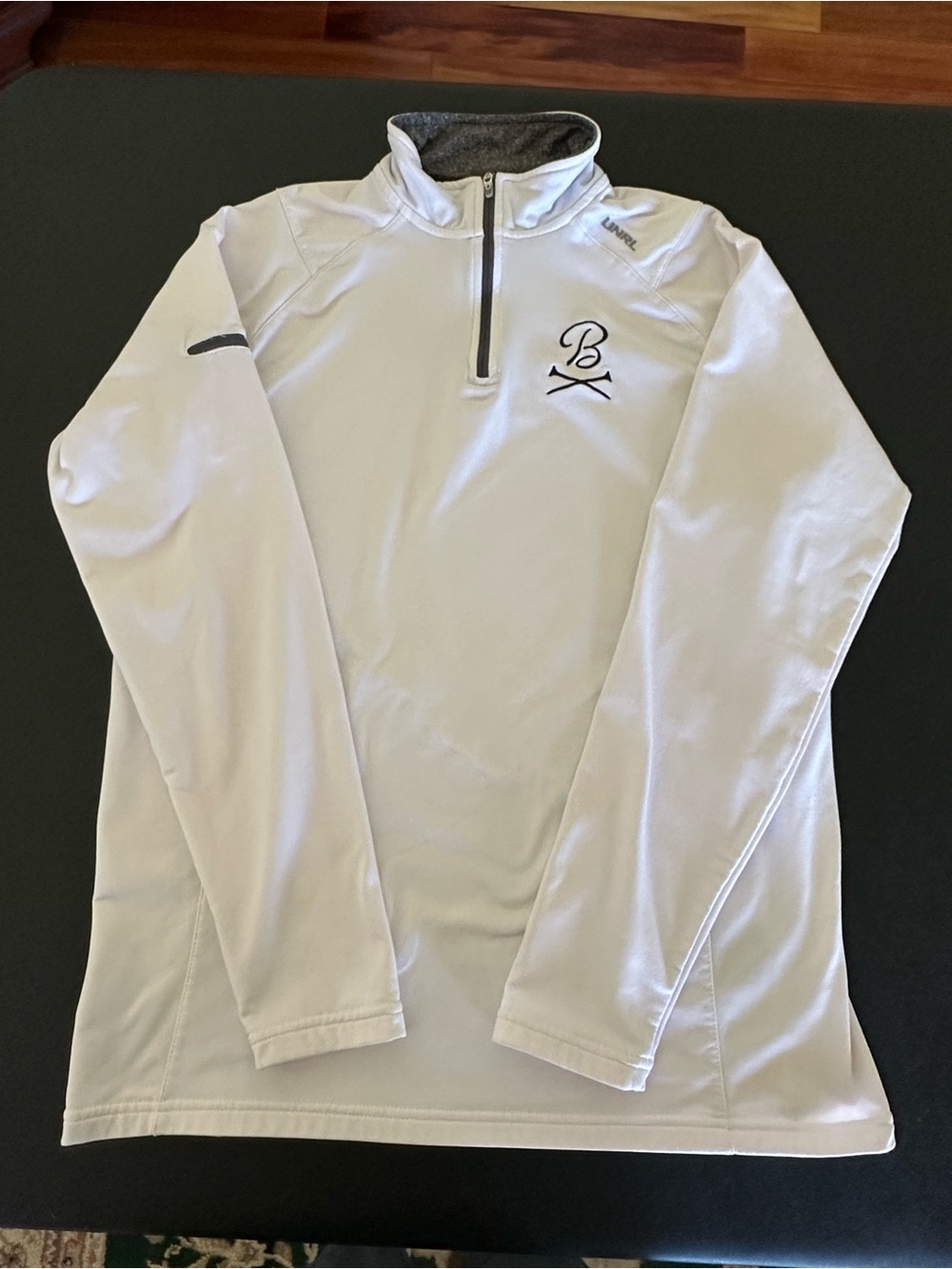 UNRL Barstool Golf Men's White Half-Zip Pullover with Contrast Trim Mens Medium